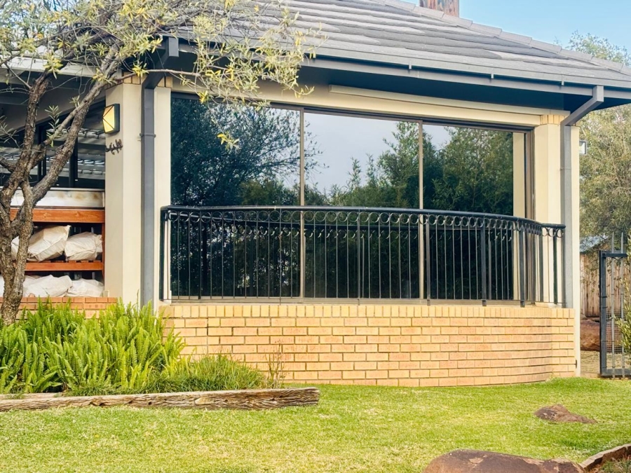 3 Bedroom Property for Sale in Vredenhof Sh Free State